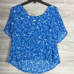 BP. Floral Print Button Front short sleeves blue  Blouse size 1X